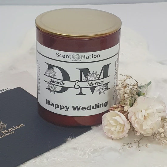 Romantic soy candle, ideal for wedding presents to create a cozy ambiance